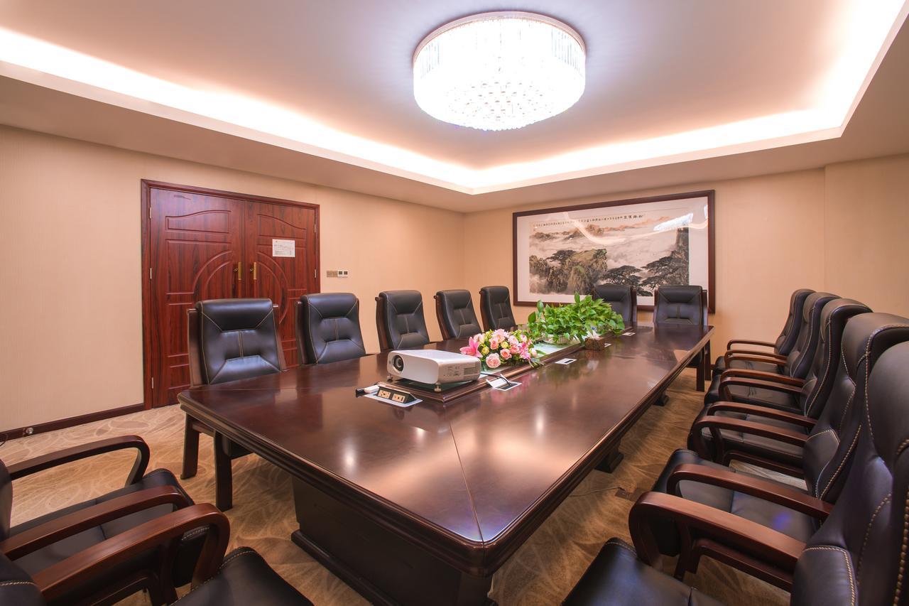 Guangzhou Jin Wan Li Business Hotel מראה חיצוני תמונה